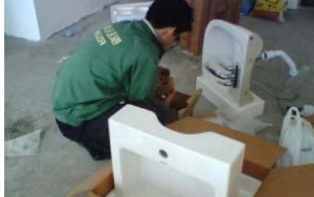 石家庄专业上下水管安装 管道维修 小便池安装服务 第2张